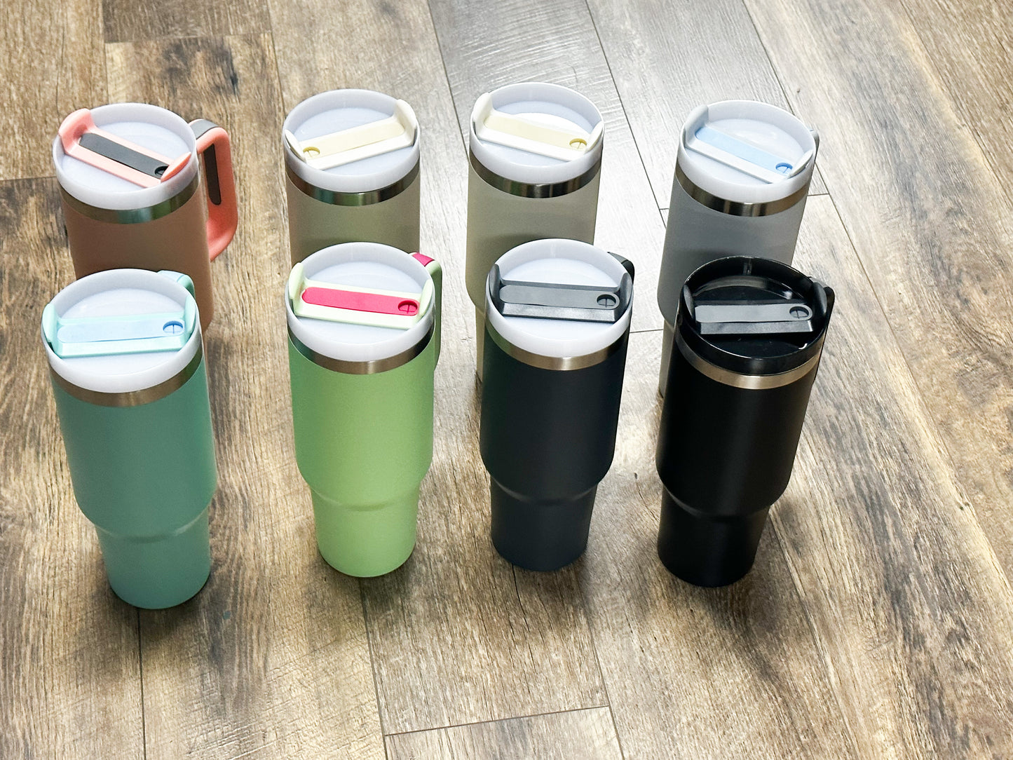 40oz Tumbler with Handle + Lid || Fits in Cup Holder!