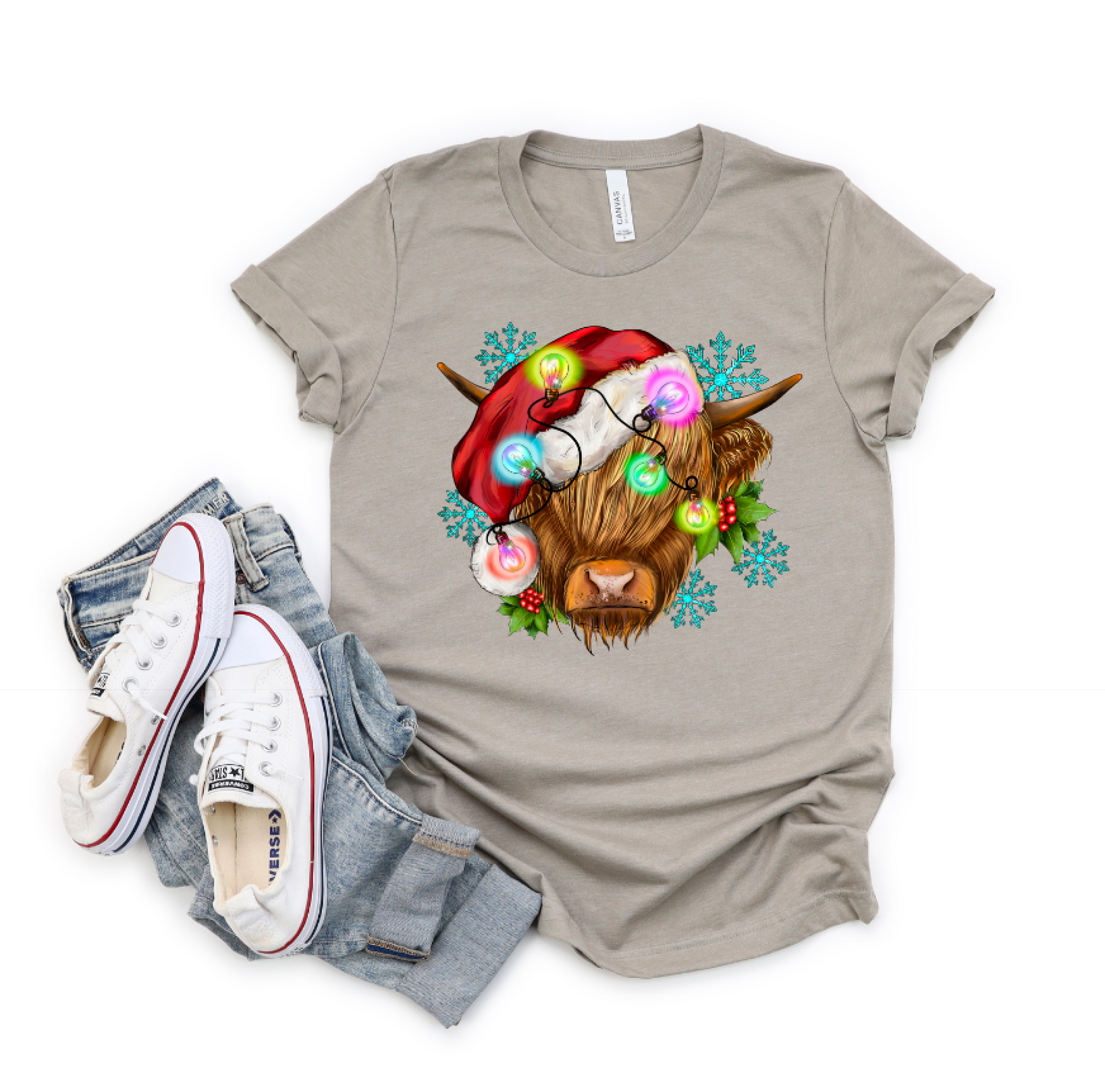 Christmas Highland Cow || T-Shirt
