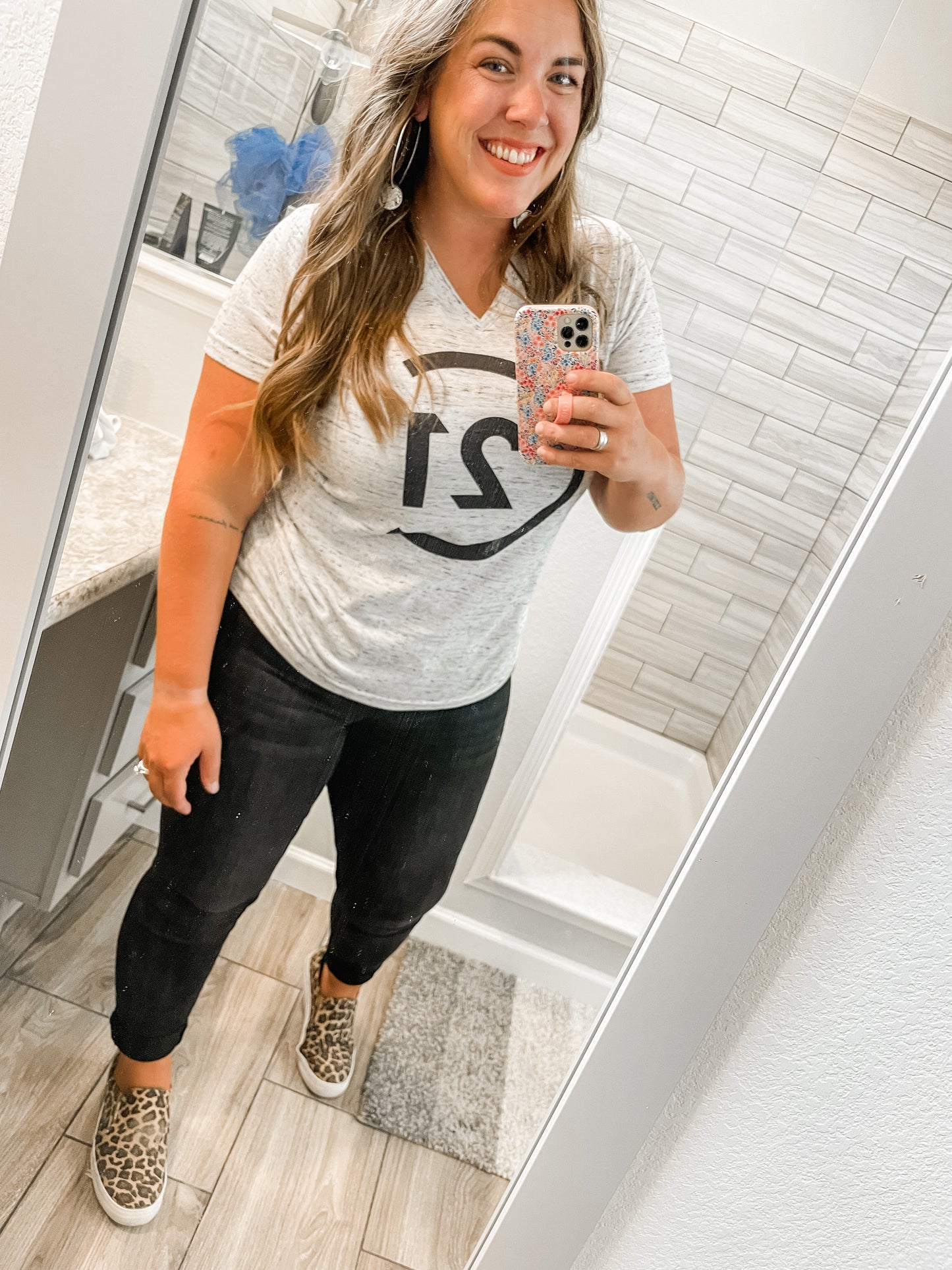 C21 White Marble V Neck